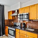 Classic Modern With A Splash Of Glam 2Bd Apt