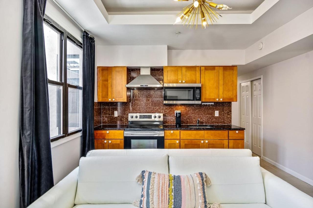 Classic Modern With A Splash Of Glam 2bd Apt