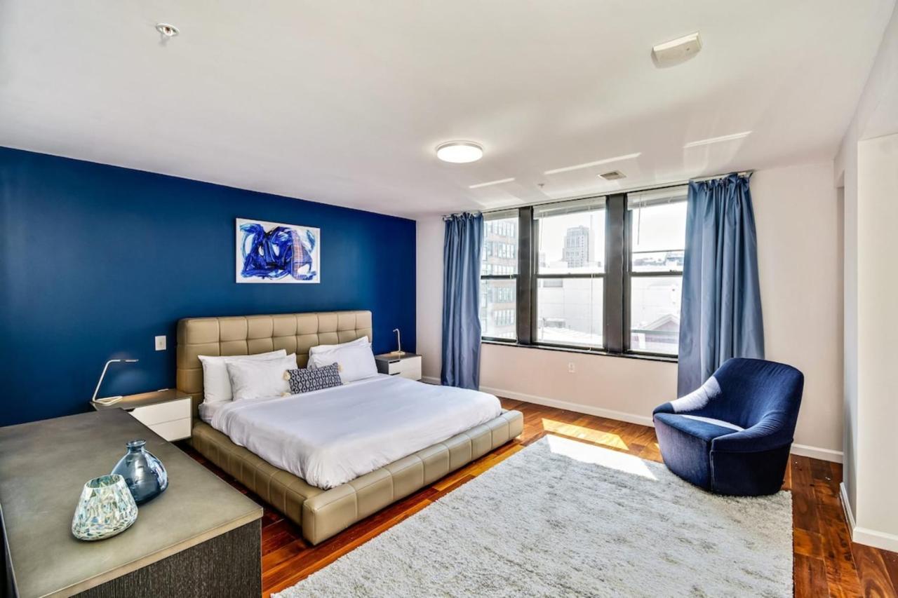 Classic Modern With A Splash Of Glam 2bd Apt * Philadelphia